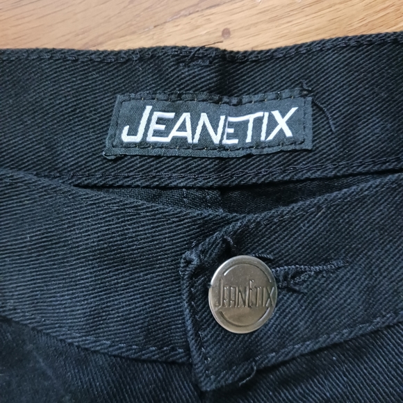 Jeanetix • Men's Black "Relaxed Fit" Embroidered Pocket Denim Jeans - Picture 6 of 16